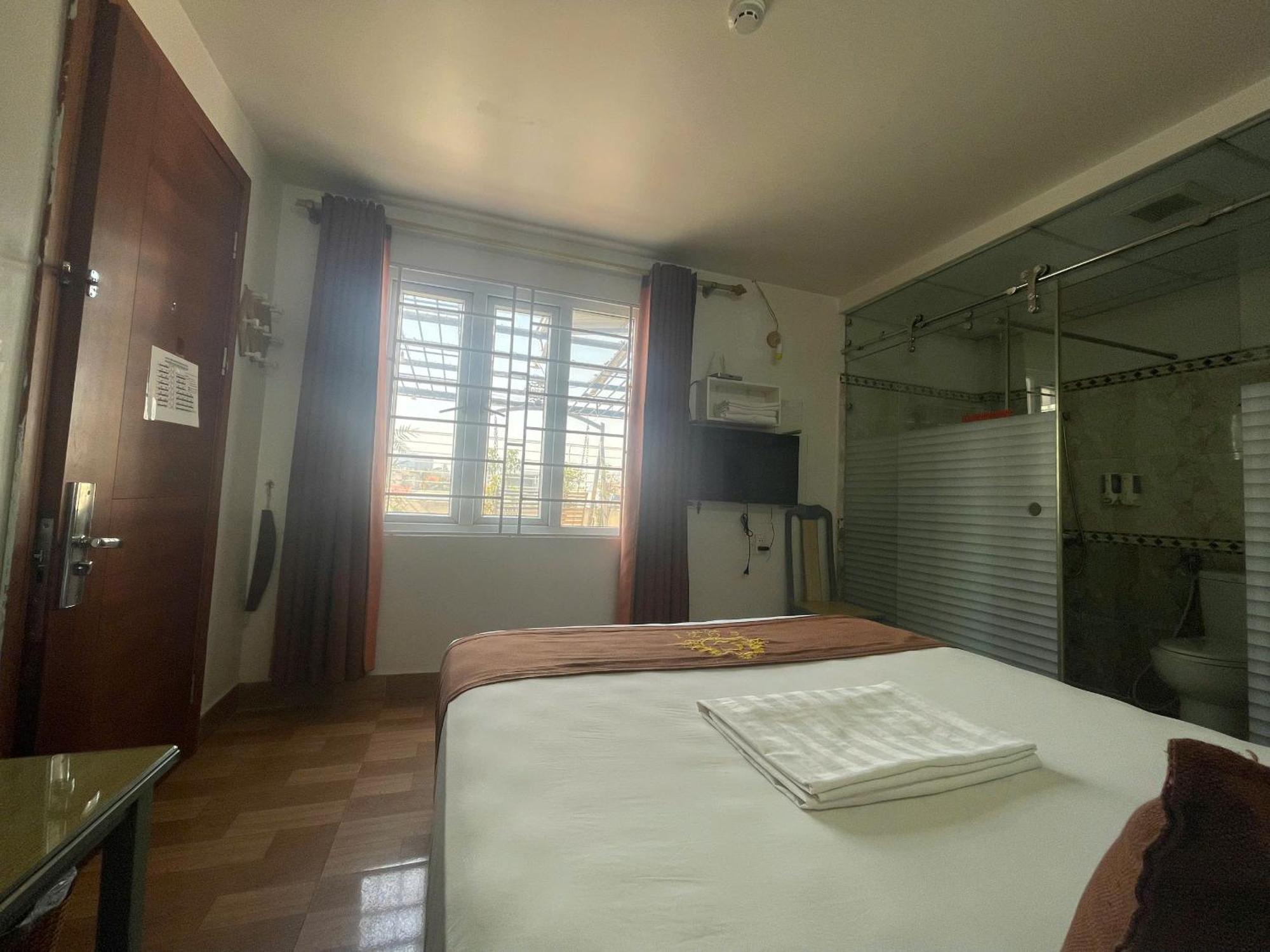 Cozi Hotel Hai Phong Exterior foto